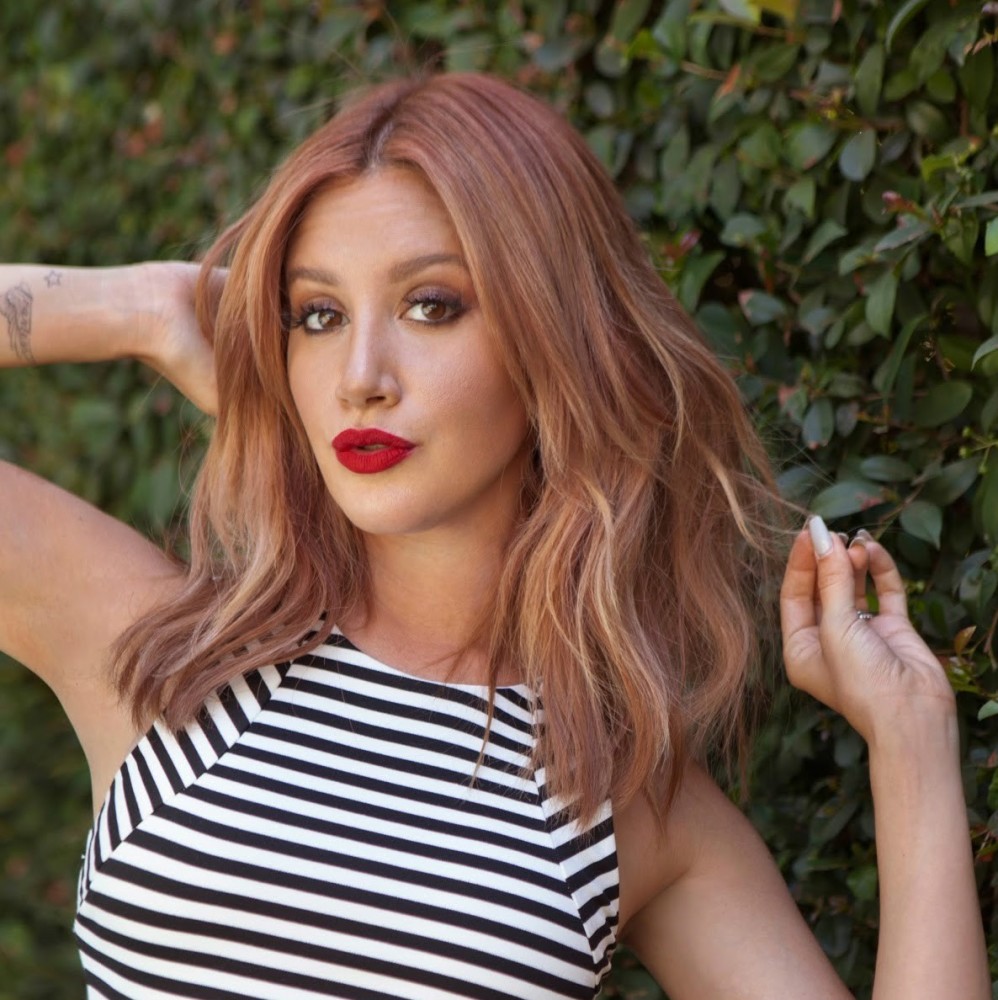 歌剧女王阿什丽·提斯代尔 好莱坞的硬核甜心 被击落后再次突围_腾讯