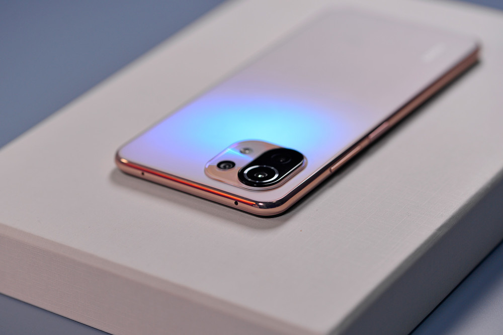 小米11青春版开箱除了159克轻薄机身其它功能齐全吗