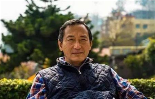 此国已灭亡了近50年但国王依旧健在还在继续号召同胞恢复祖国