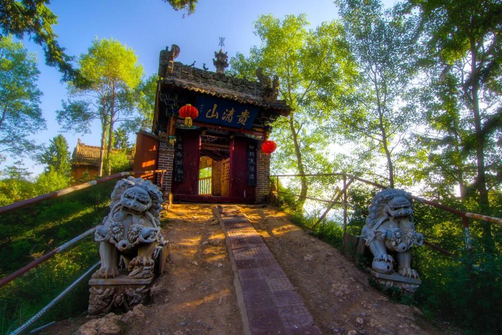 在远方丨漳县贵清山景象万千的山水画廊