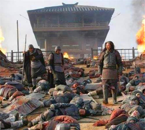 古代打仗,士兵为何被箭射中后就倒地而亡?专家:想动但不能动