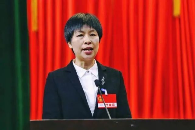 委员,县人大农业城环委主任委员曾林方,县人大常委会委员刘建,王海虹