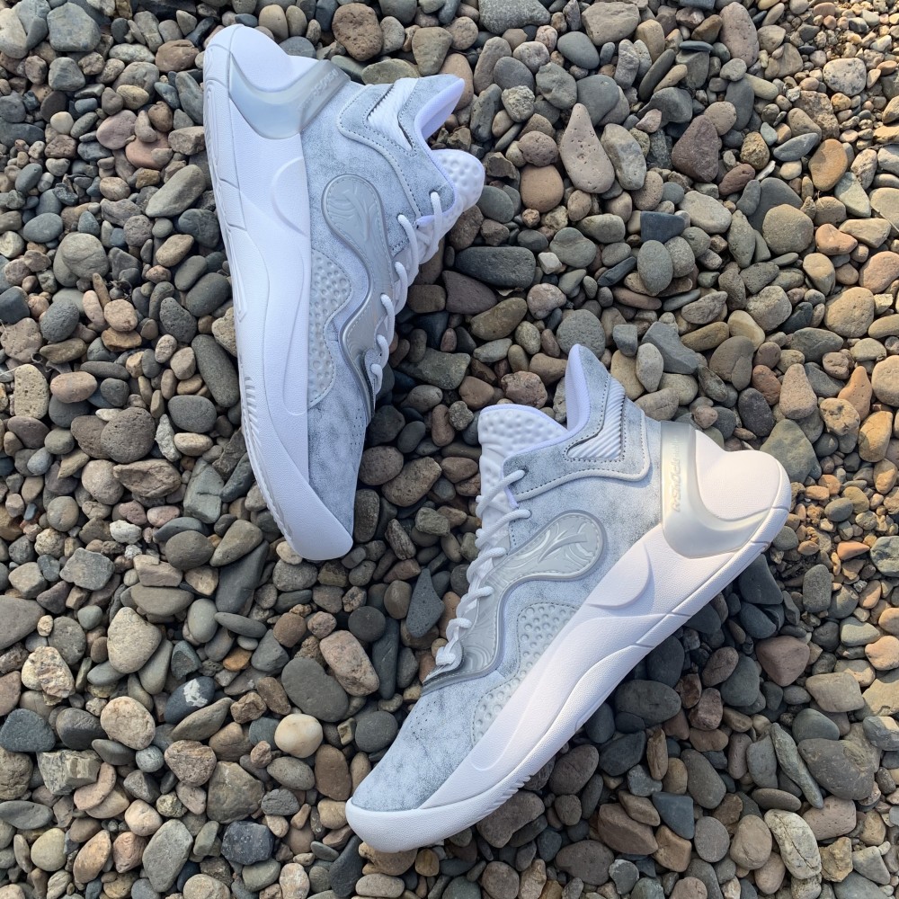 安踏速决4代实战篮球鞋海雾蓝配色发售这配色也太好看了吧