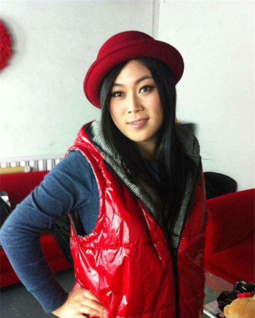 消失6年的"西单女孩"现身:如今成总裁身价上亿,32岁宛若少女|任月丽