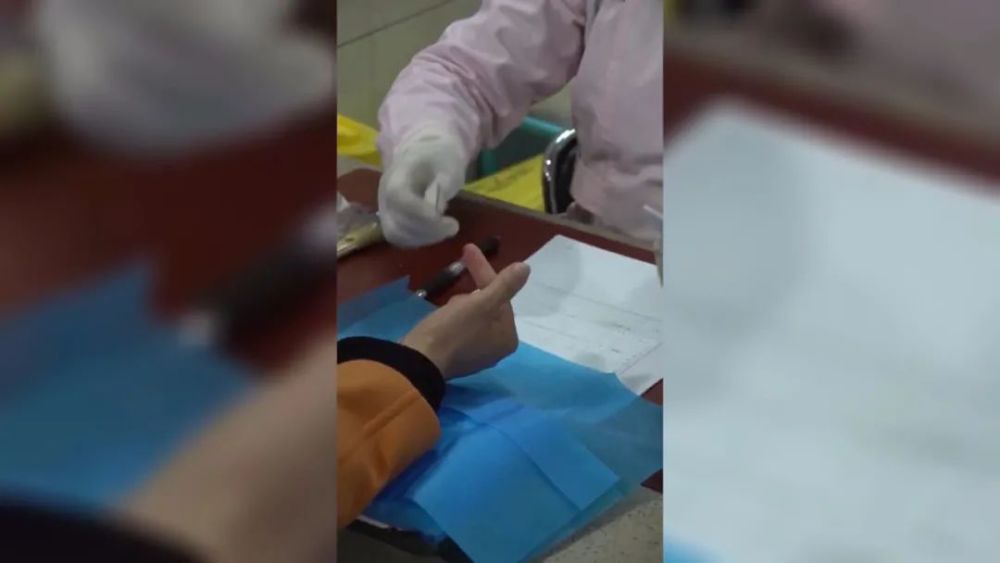 39年前被抱养，许昌女子痛哭寻父母线索却中断！事情又有新转机？