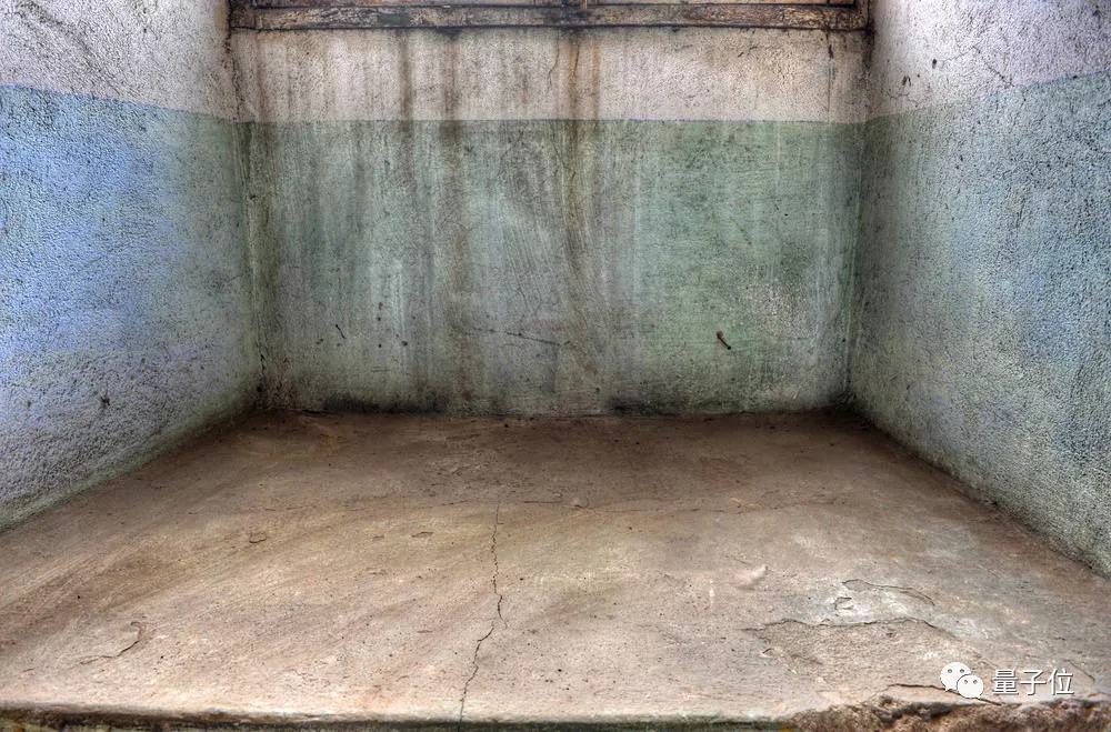 Be in closed in spaces. Be in closed in spaces