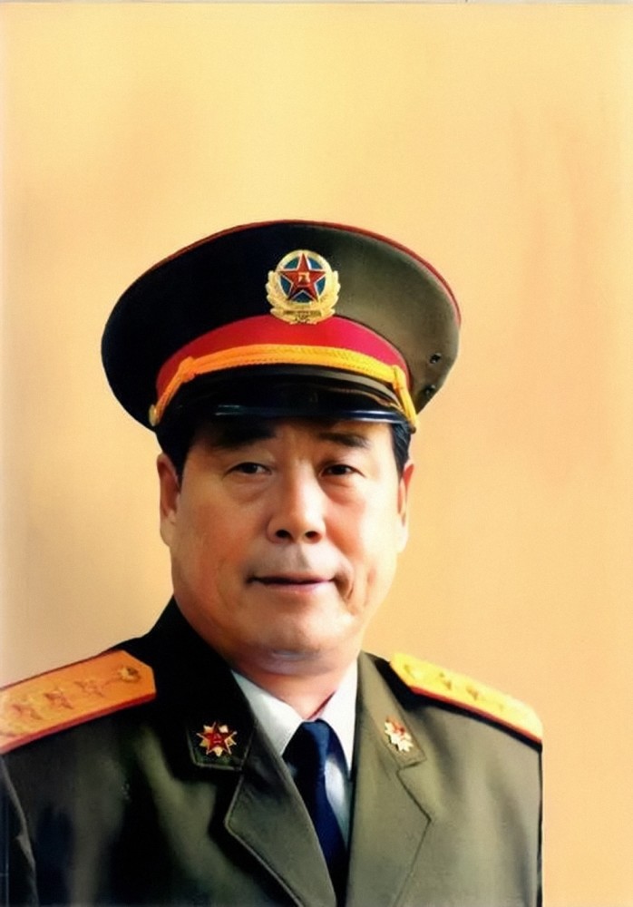 一晃老将军离休多年,近况如何?军迷们比较关心.企鹅号光荣人家之友