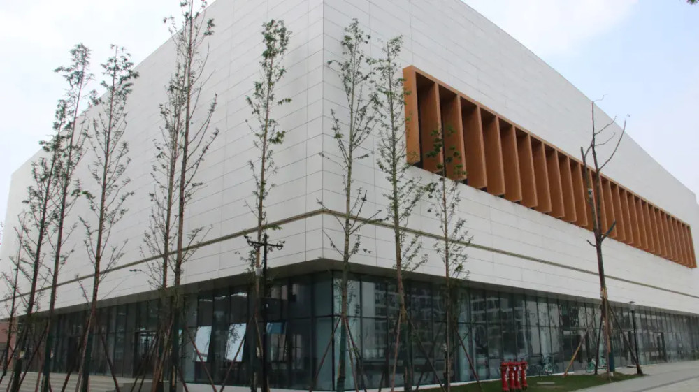 成都新晋网红打卡地来了大运村b区12幢建筑竣工食堂已对学生开放