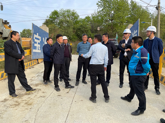 市交通运输局局长刘永调研g209十堰城区垭子至大川段改扩建工程