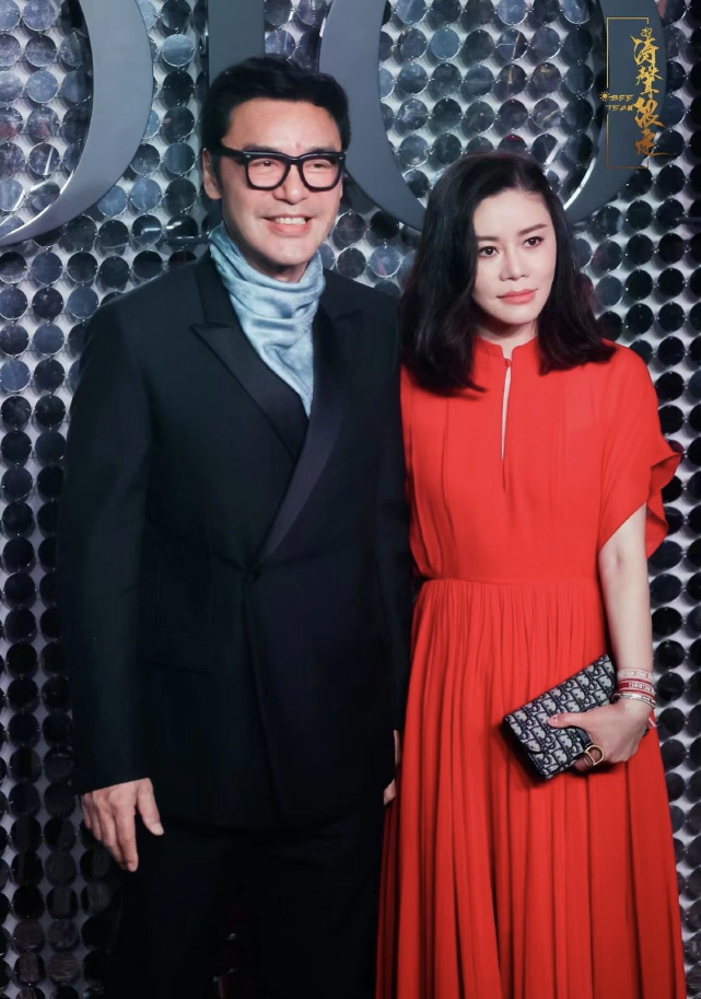 凤凰男的逆袭钟镇涛连娶2次富家女老婆帮还巨债又成亿万富豪