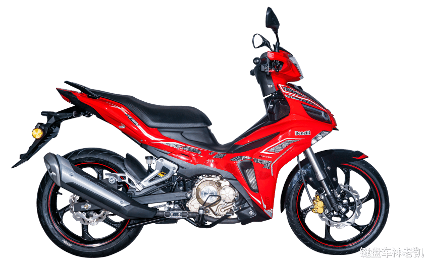 贝纳利"战斗弯梁"海外更新,排量增加,颜值提升,售价约1.3w