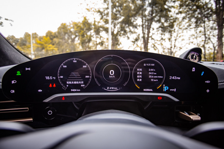 3.2秒破百,操控媲美911,试驾保时捷taycan turbo