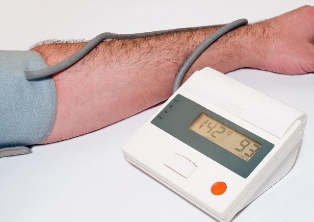 测血压时,是测左手臂还是右手臂?真正答案在这里,不妨看看