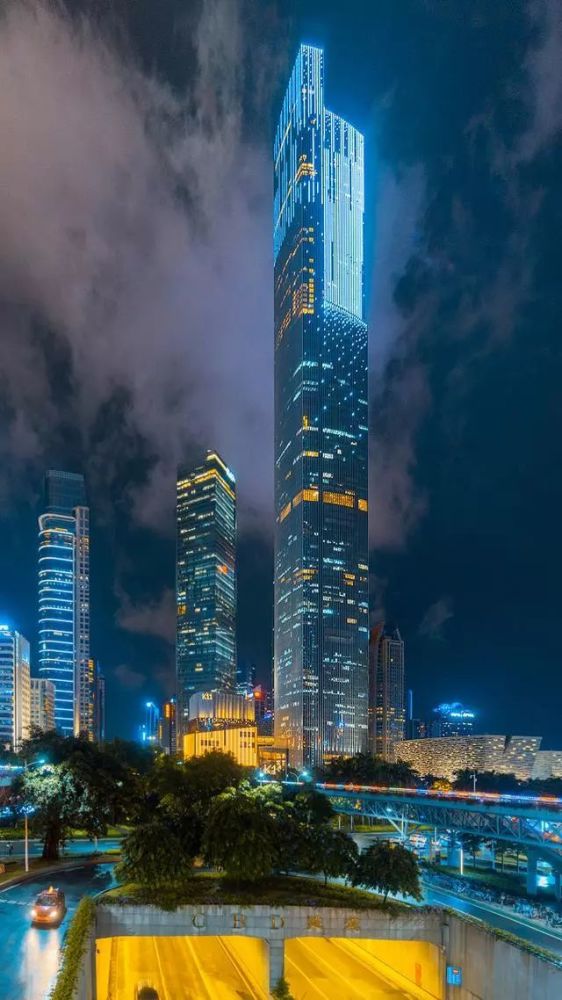 美轮美奂!中国十大摩天楼灯光秀