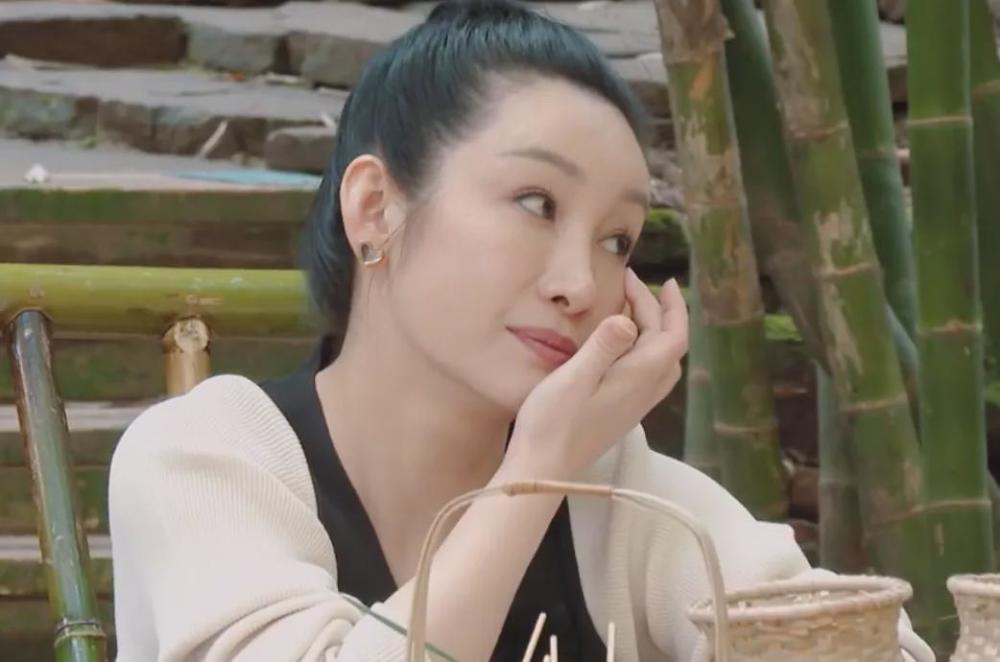 蒋勤勤情商太低吐槽陈建斌关心是假的当众表示有刘涛就不想来