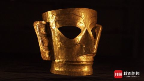 up主20万元还原三星堆黄金面具博物馆霸气喊话来上班