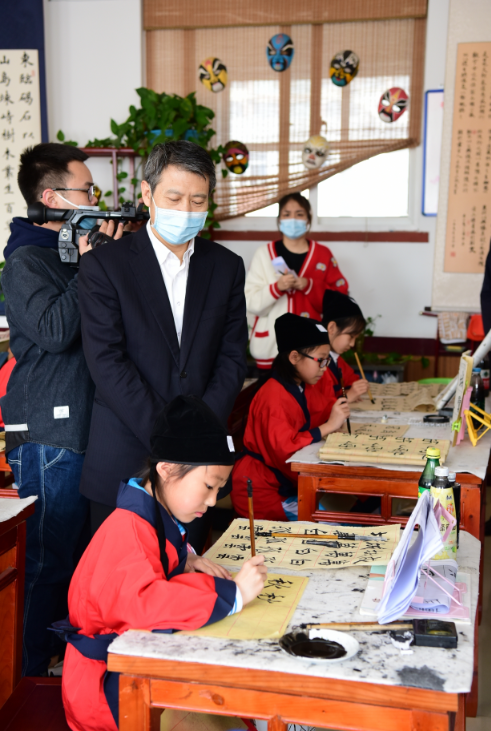 冯守权到绥中县调研教育工作