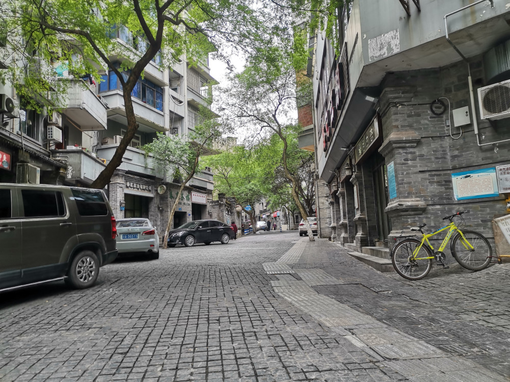 重庆渝北区城区老街道深宅大院古朴古香人来人往好有烟火气