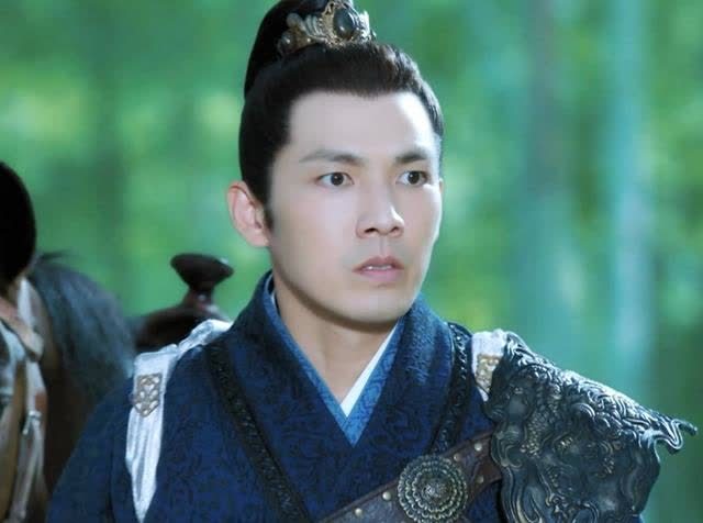 在《孤芳不自赏》中,钟瑞轩担任了钟汉良的替身,但是在最后却被钟汉良