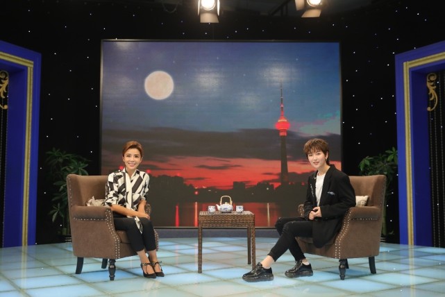 本期嘉宾:黄汐源:演员,歌手,广州澳柏网络科技有限公司创始人,森泊兰