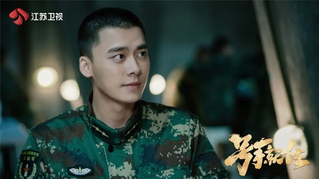 超燃号手就位李易峰张予曦演绎首部火箭军搞笑又朴实