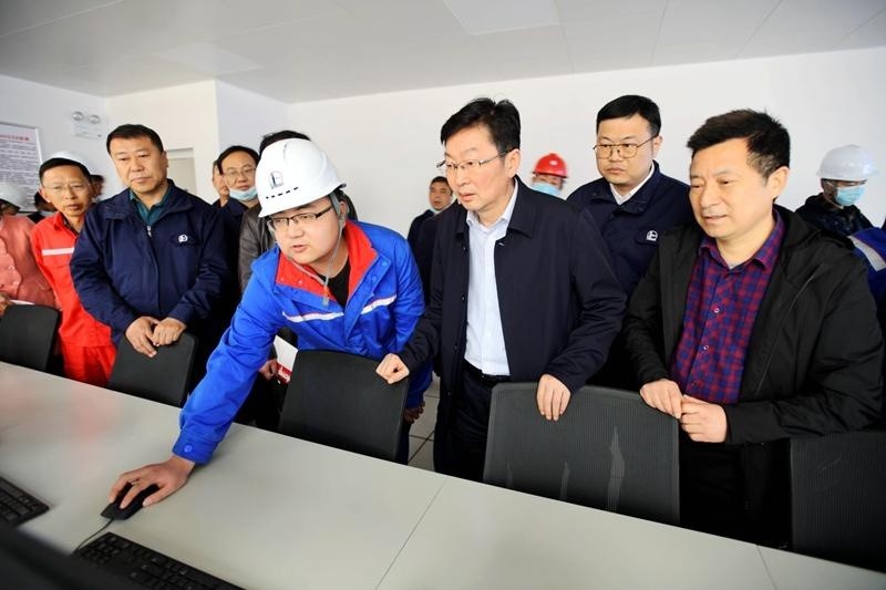 市住建局党组书记王定斌带队服务白浪油库消防验收