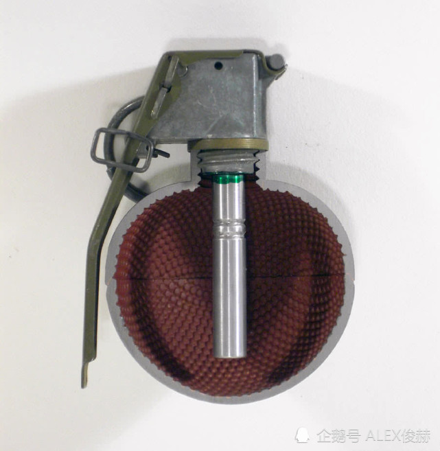 此面向敌:阔剑地雷背面有危险么?其实比手榴弹危险还大