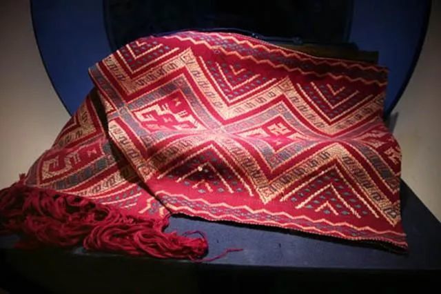 黎锦之美:黎族艺术人文精神的凝聚