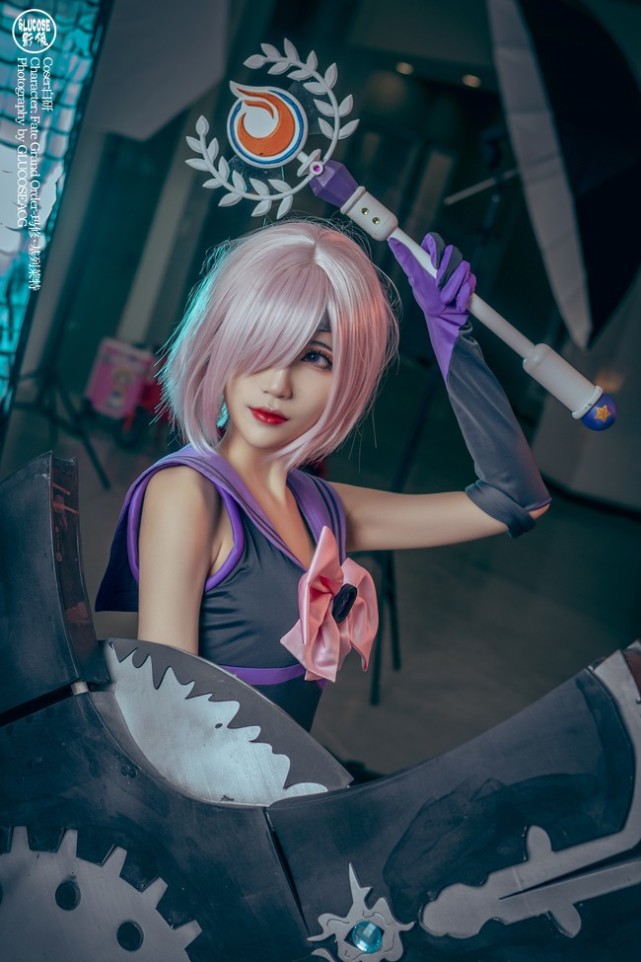 玛修cos:扛着盾牌的魔法少女哎