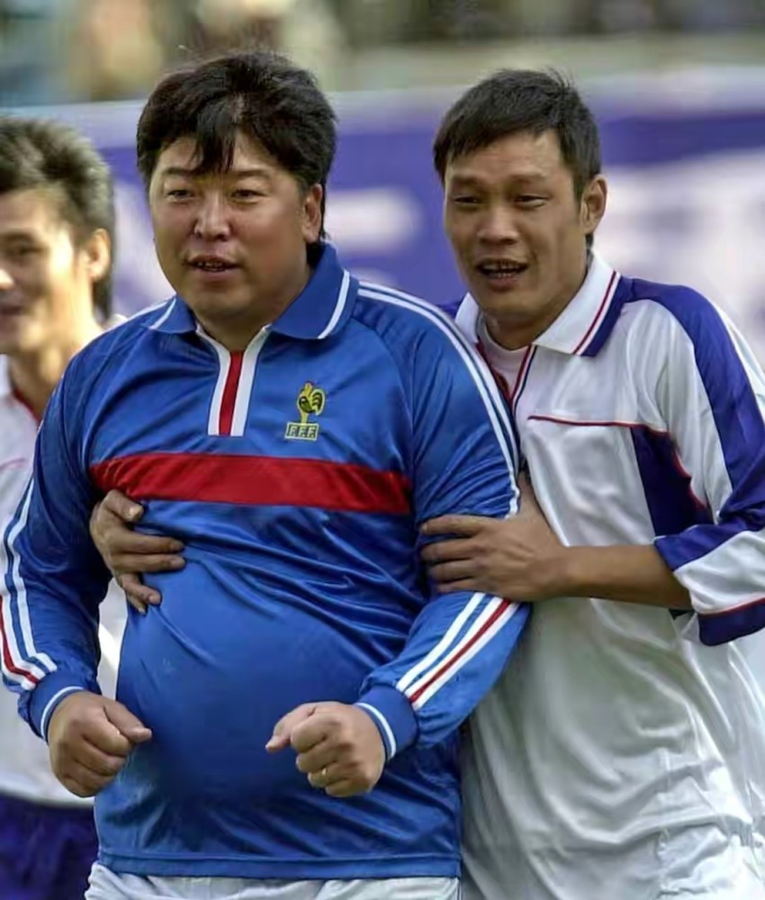 董路范志毅徐弘最强后卫彭伟国郑智最强中场但不谈最强前锋