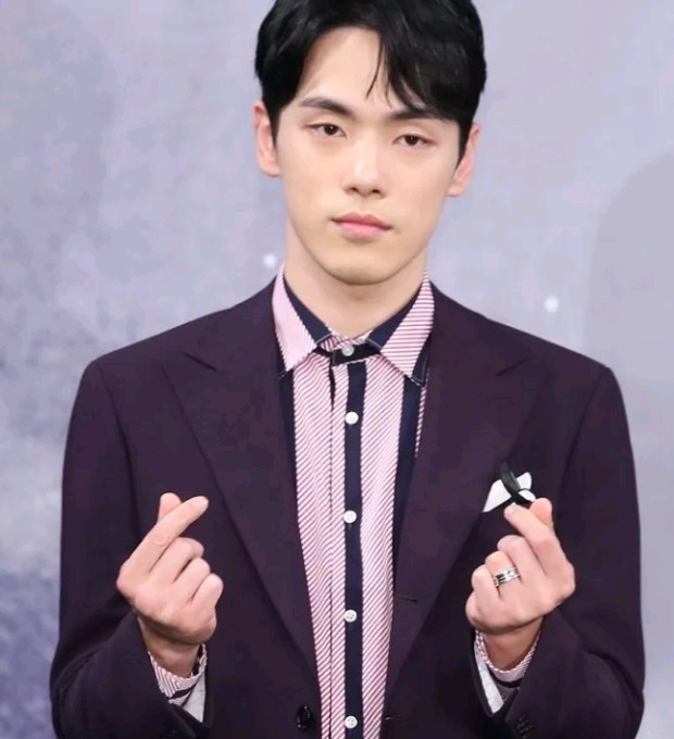 金正贤方道歉称抑郁症复发徐睿知部分代言照连续被删徐贤ins更新