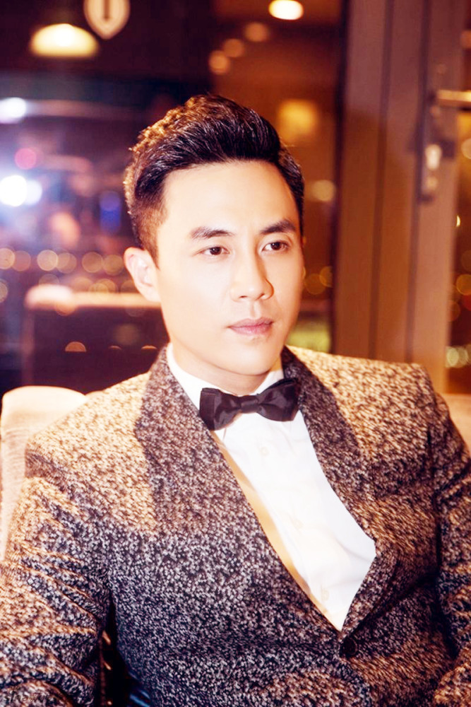 杜淳著名演员杜淳曾经有过几段失败恋情,女星张嘉倪,杨璐等,都是他