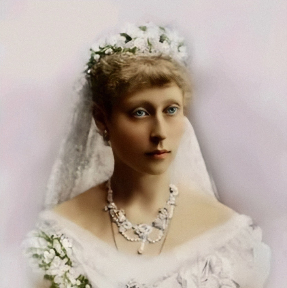 菲利普的外祖母维多利亚公主令人惊讶的是,爱丽丝在之后的岁月中,先后