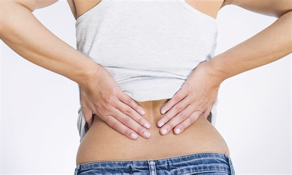 56岁男性 腰背痛5年 阴雨天更严重 医生 警惕腰部肌筋膜炎 腾讯新闻