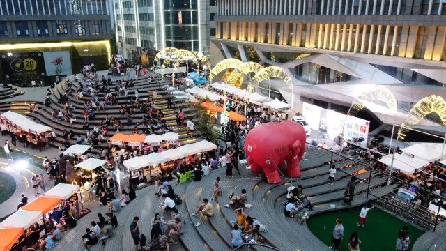 智慧山·那山街区商户数量:200特色:社会山第三届国民度假夜市,将于