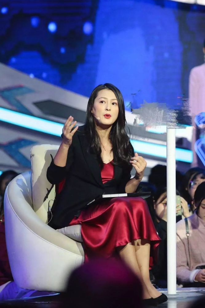 非诚勿扰做情感专家的黄澜私下却和丈夫离婚网友太可笑