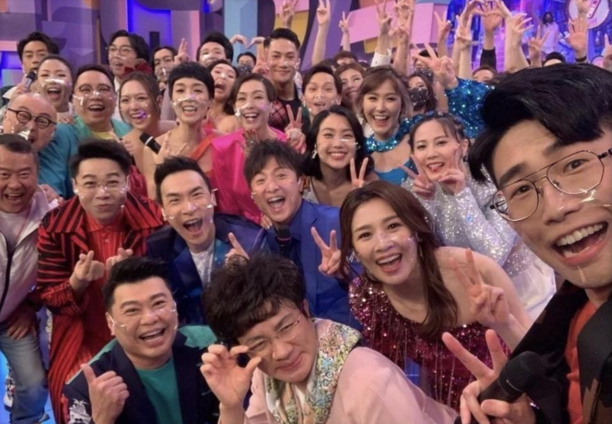 开心大综艺首播失败压轴节目令观众提前退场曾志伟很失望