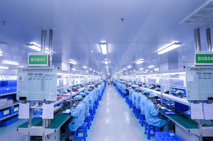 人员规模已超8000人,目前已形成集总面积超17万﹐的光明基地,松岗基地