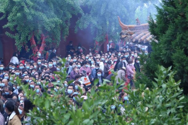 南阳三月三独山庙会现场