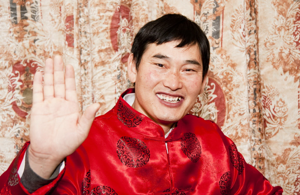 朱之文无奈钱挣了孩子却废了200斤女儿除了拿快递就是买烤肠