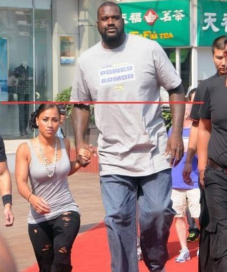 奥尼尔为何总是情场失意?两任女友评价:身材强壮但不中用