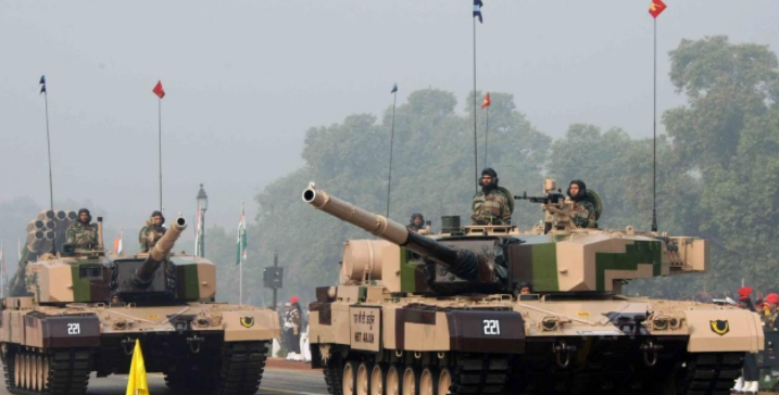 印度"阿琼"坦克号称亚洲第一,与99a相比,谁厉害?_腾讯新闻