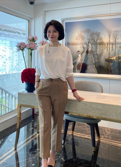 跟阿姨学穿搭 学会展现中年女性魅力 做优雅精致女人 腾讯新闻
