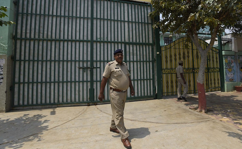 印度3000余名囚犯疫情期间保释后失联监狱联系警方帮忙追踪