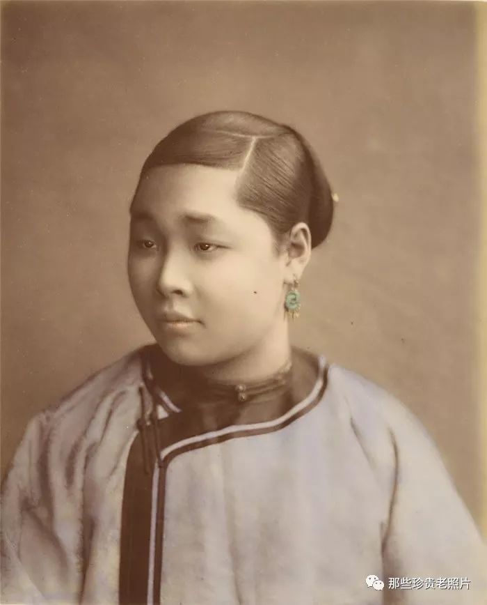 上色老照片:看100年前清朝女性真容