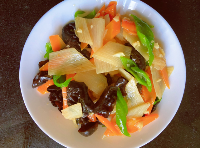 天然的护眼菜就是它简单易学视力好了孩子记得要多吃