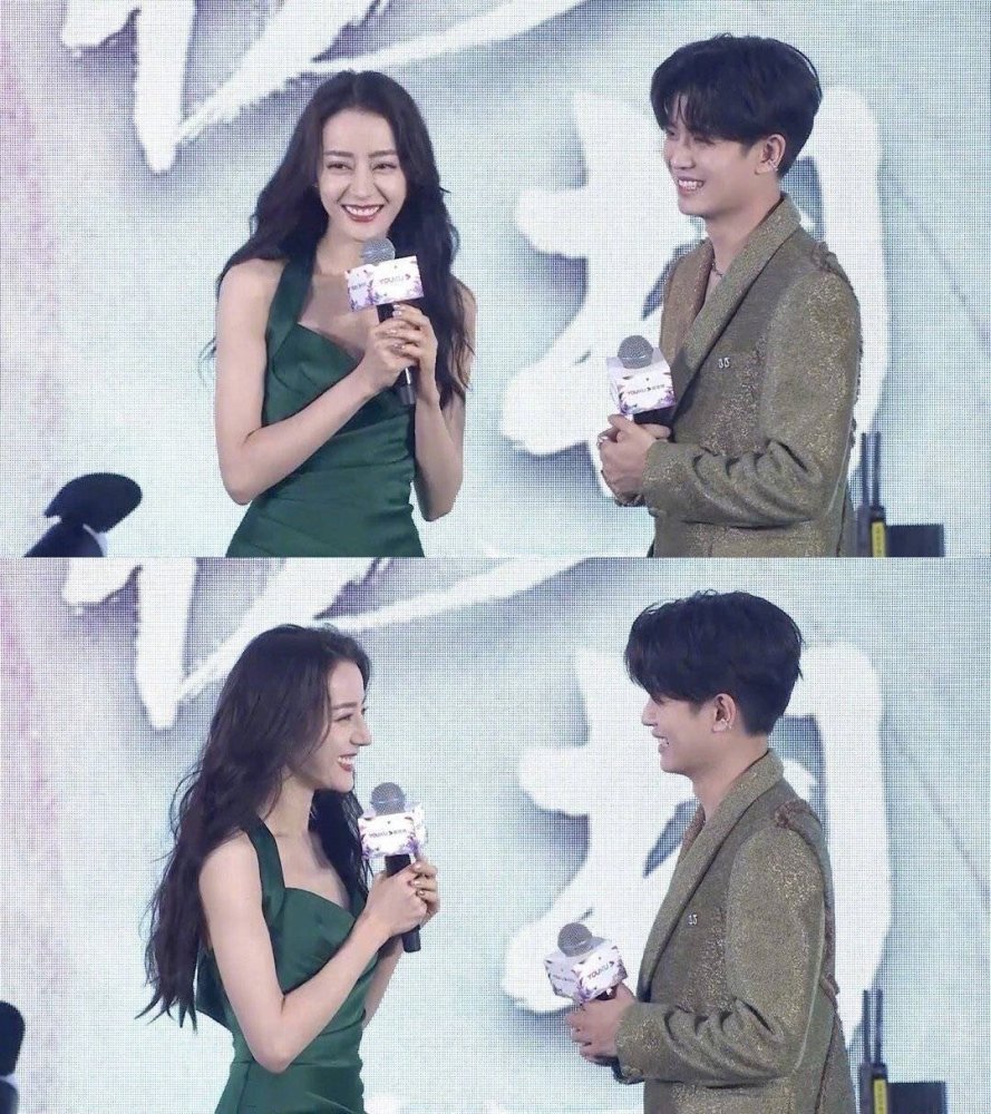 迪丽热巴墨绿色长裙太美了现场和任嘉伦上演摸头杀