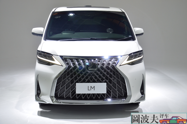 雷克萨斯lm350四座版奢华上市售价为181万元