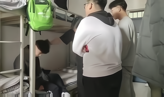 河南濮阳,濮阳某中学寝室内发生校园暴力事件