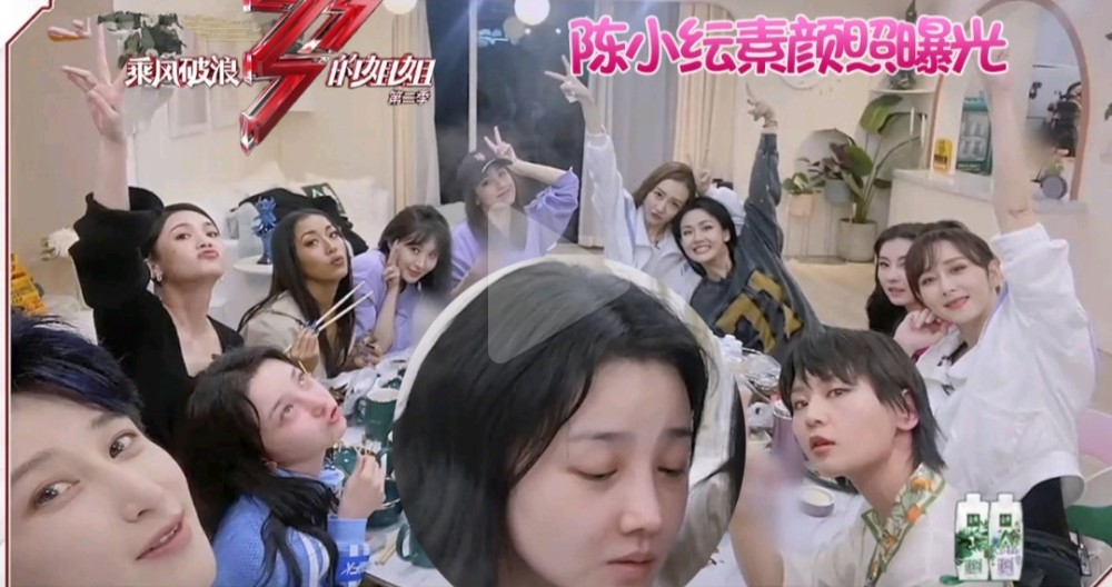 在摄像机前露出素颜,不得不感慨张柏芝是不折不扣的女神,陈梓童长的很
